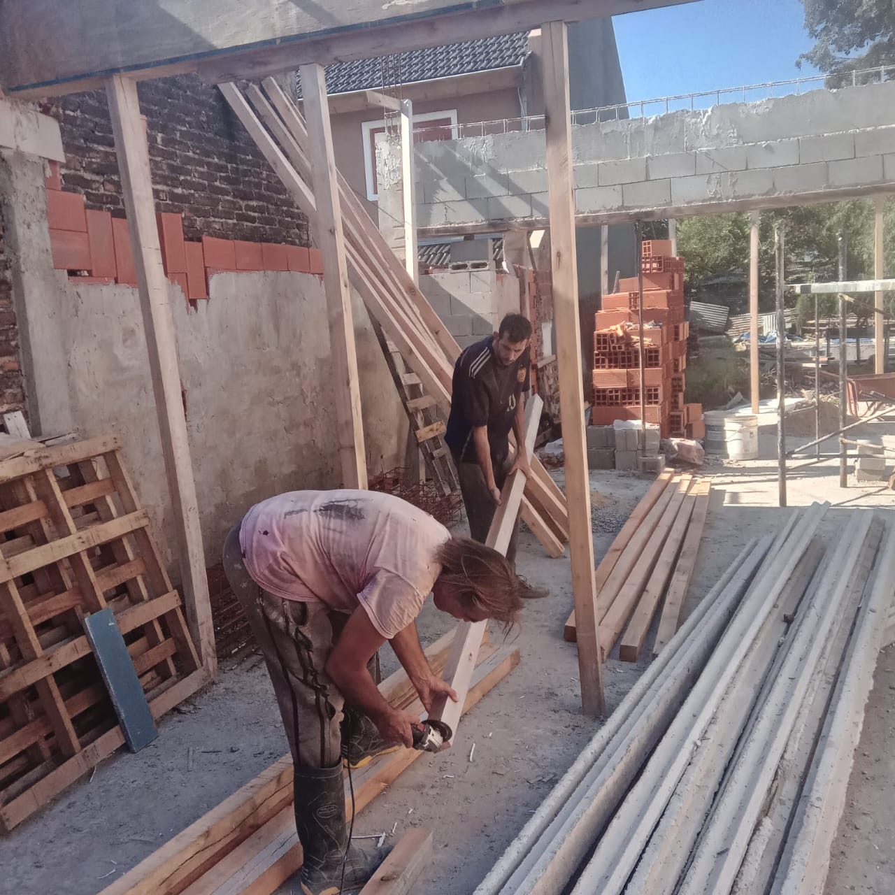 Equipo propio en obra